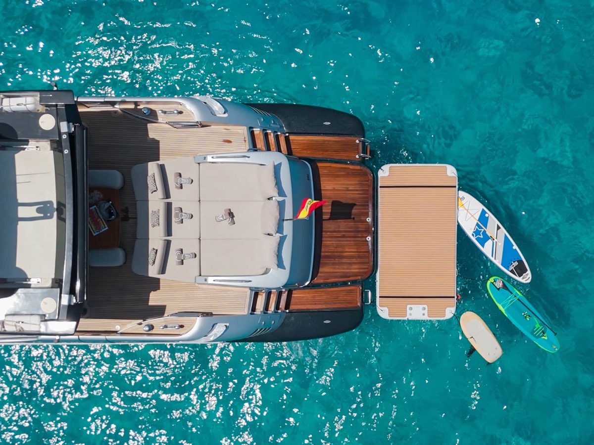Azimut 86 "The Jungle"
