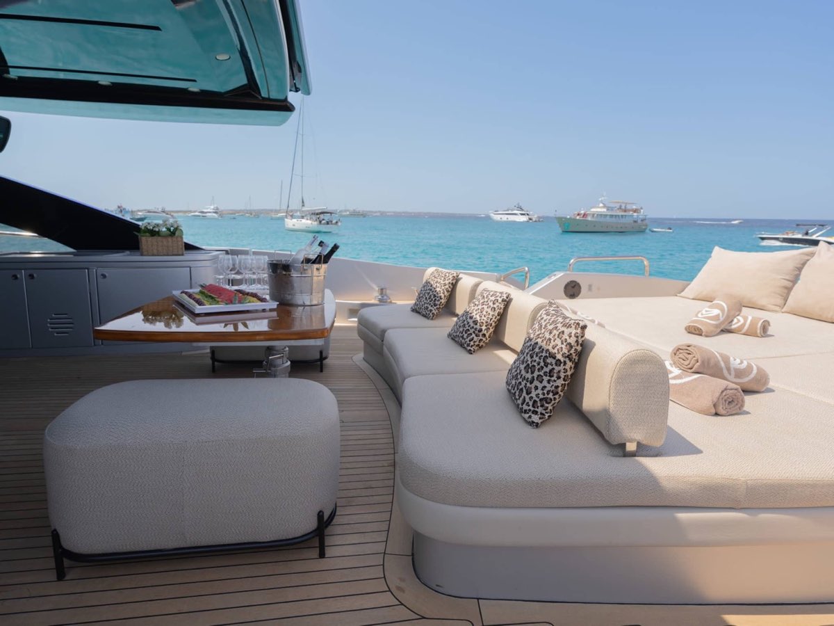 Azimut 86 "The Jungle"
