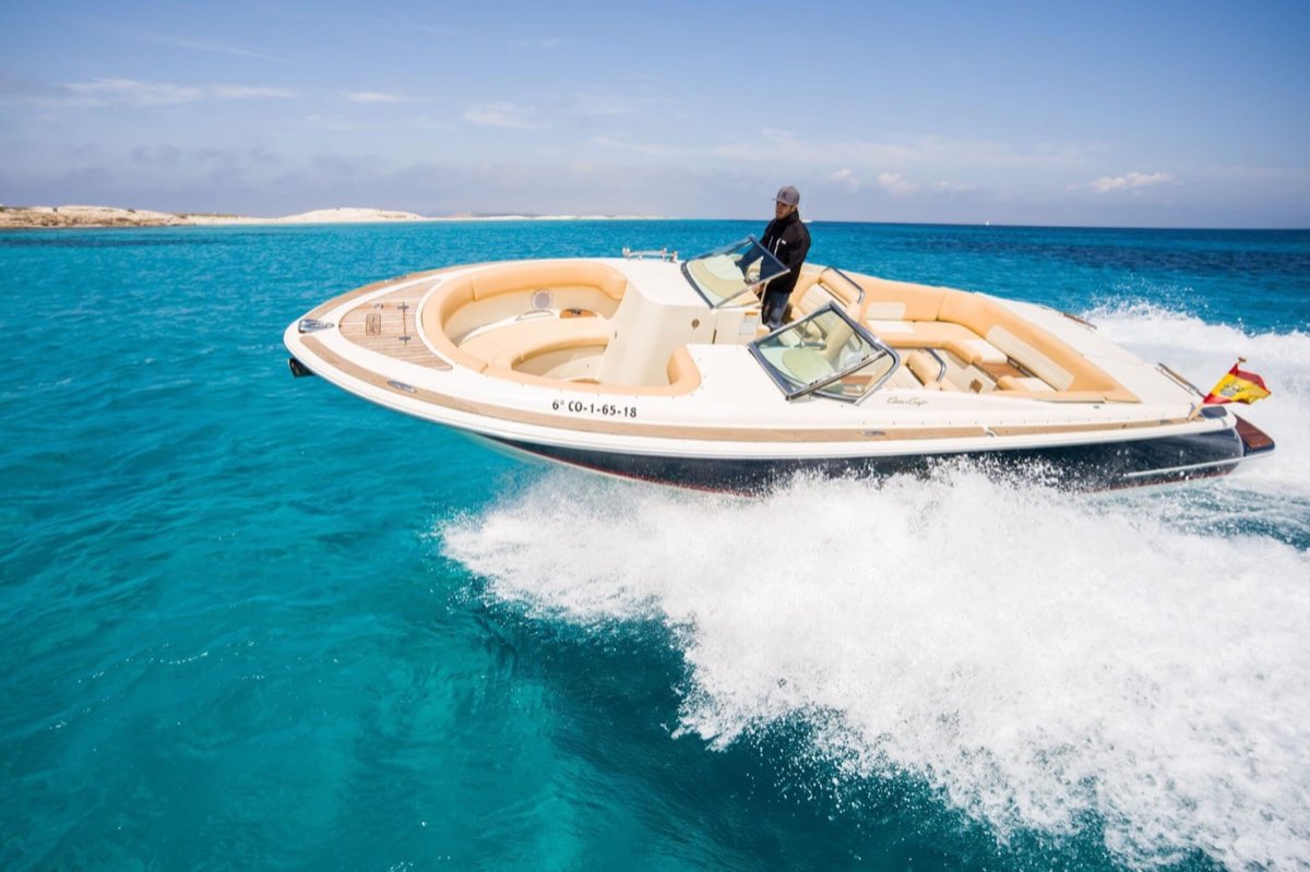 Chris Craft 28 "Yootopia"