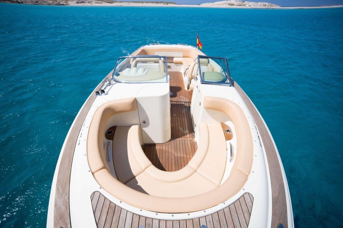 Chris Craft 28 "Yootopia"