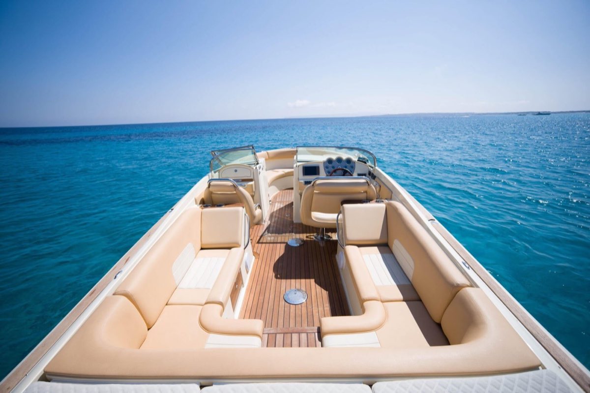 Chris Craft 28 "Yootopia"