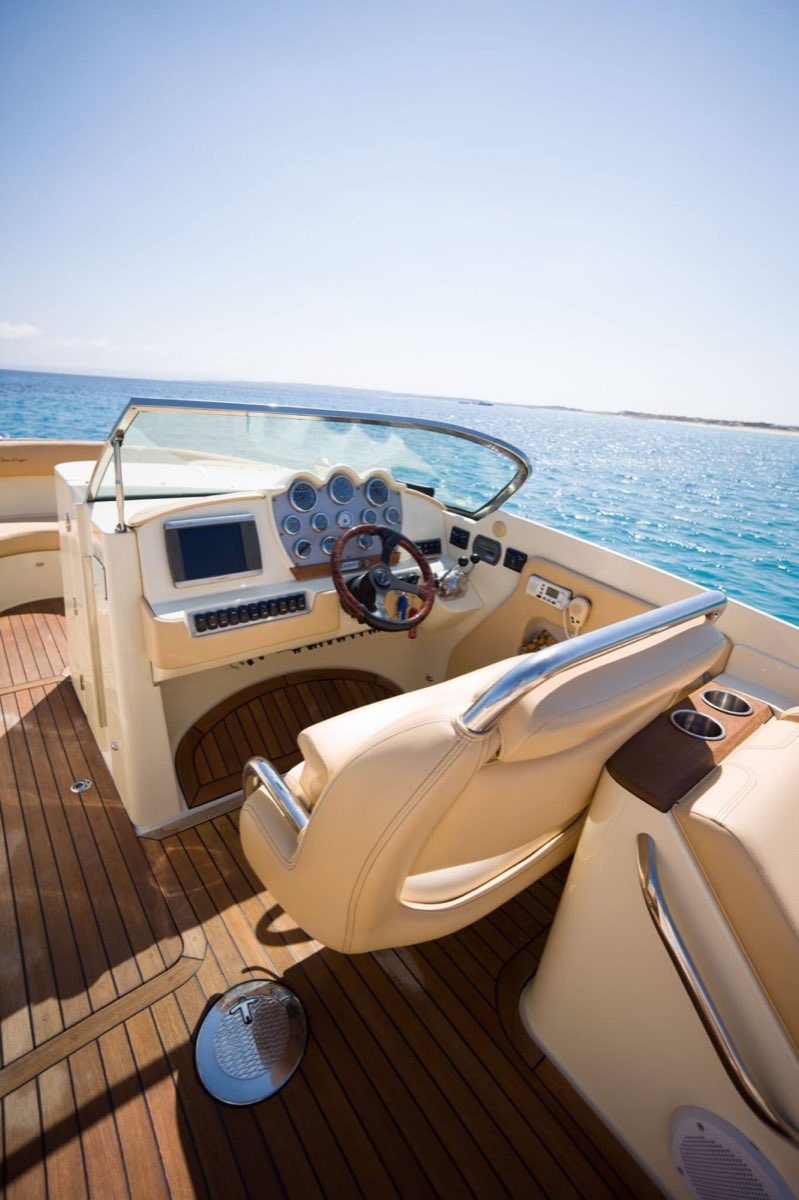 Chris Craft 28 "Yootopia"
