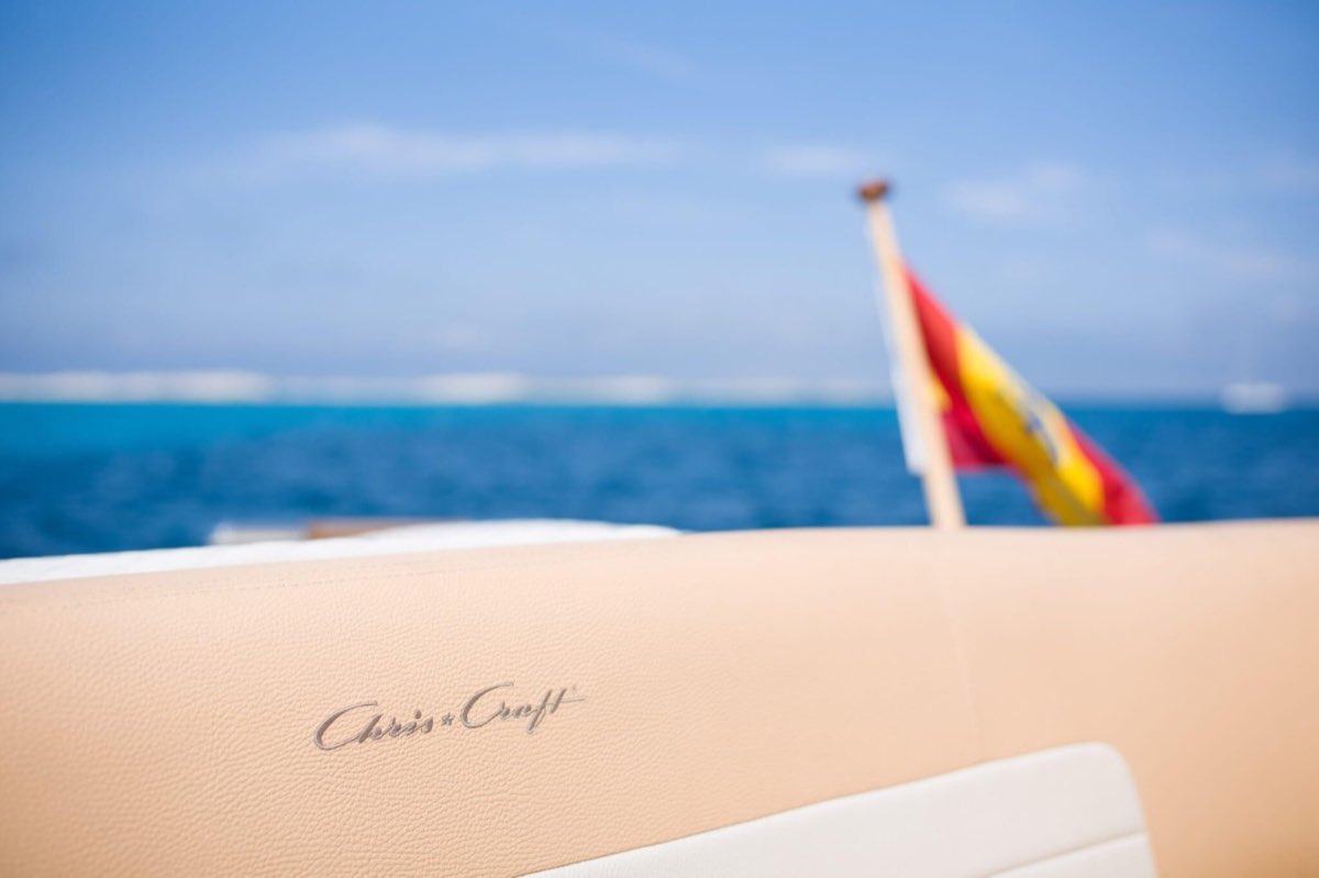 Chris Craft 28 "Yootopia"