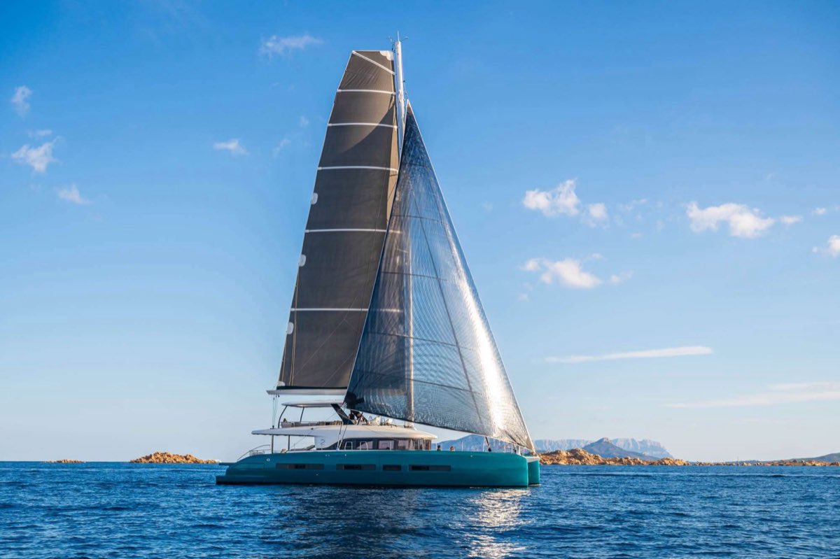 Lagoon 82 "Imladris"