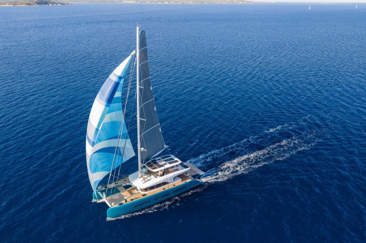 Lagoon 82 "Imladris"