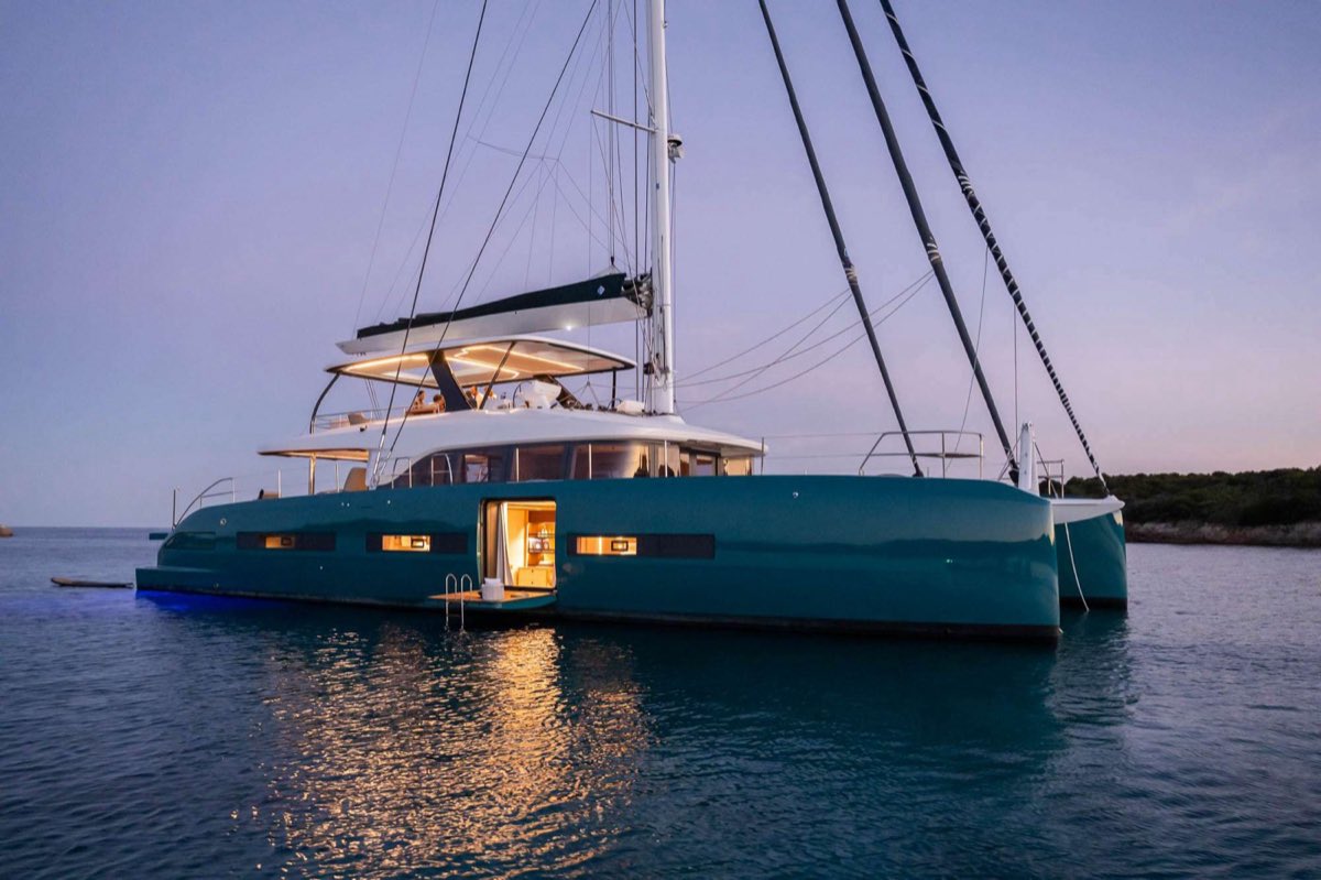 Lagoon 82 "Imladris"