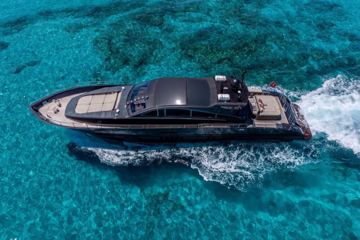 Leopard 90 "Aya One"