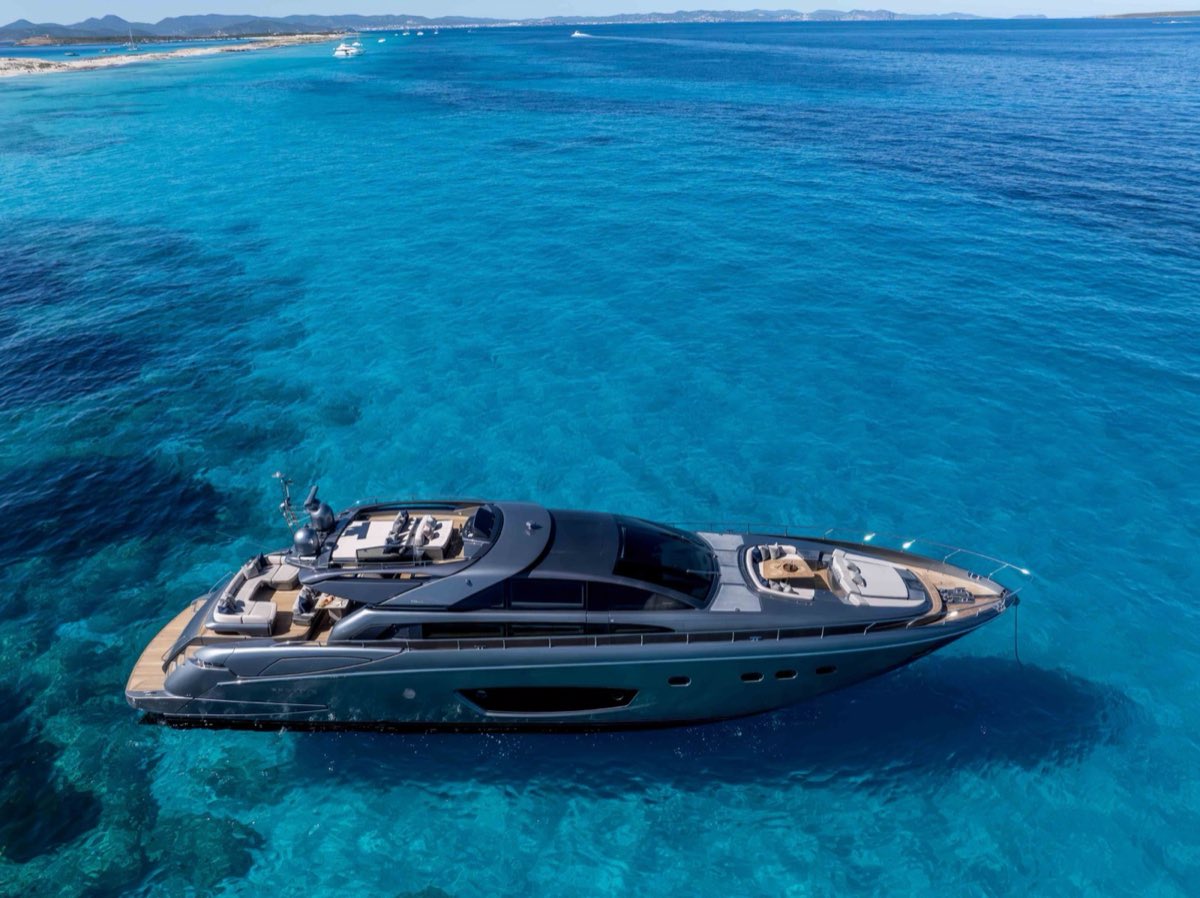 Riva 86 "Tanit"