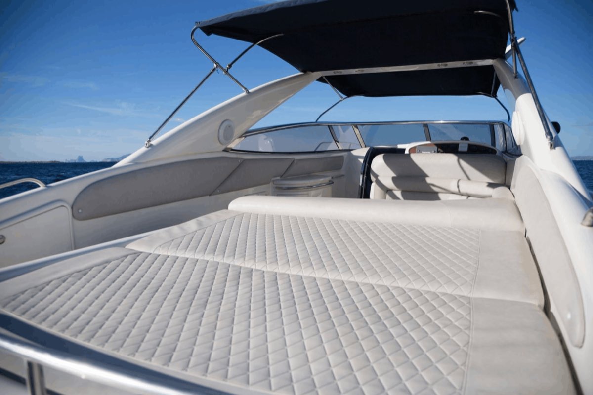 Sunseeker Superhawk 48 "Watch Me"
