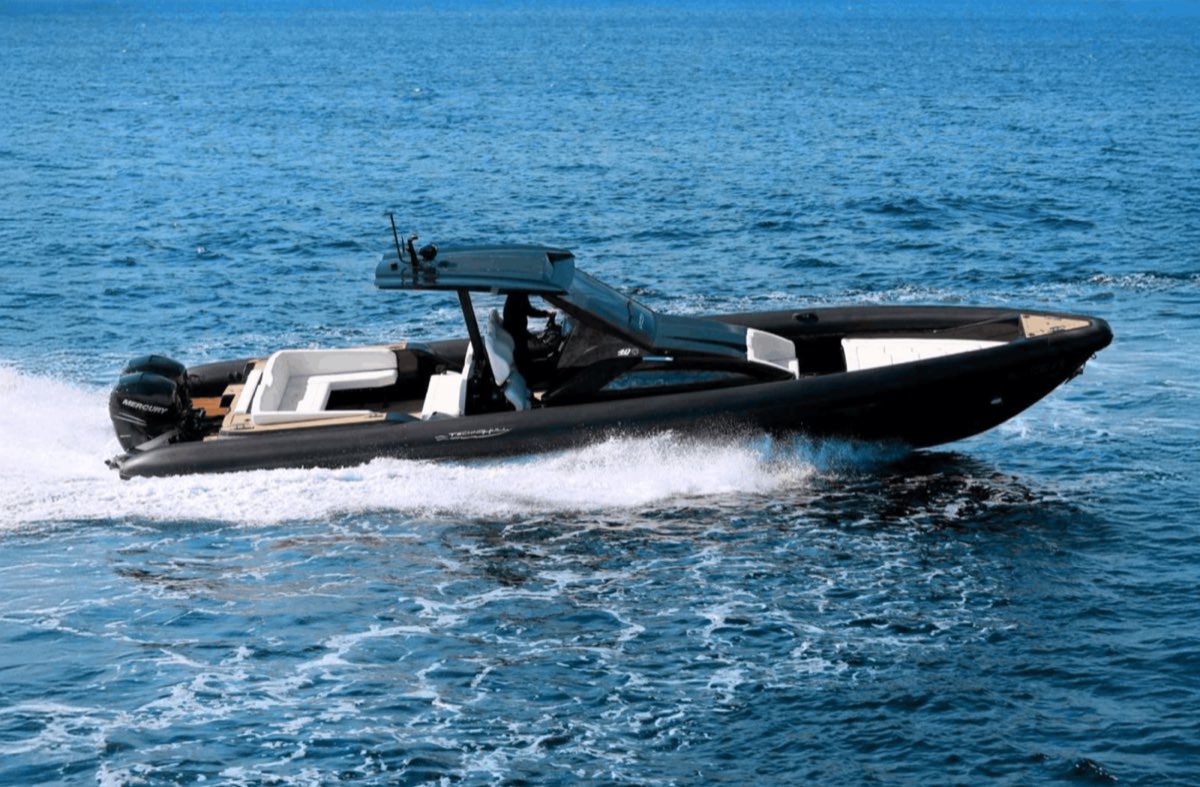 Technohull 40 "Africa"