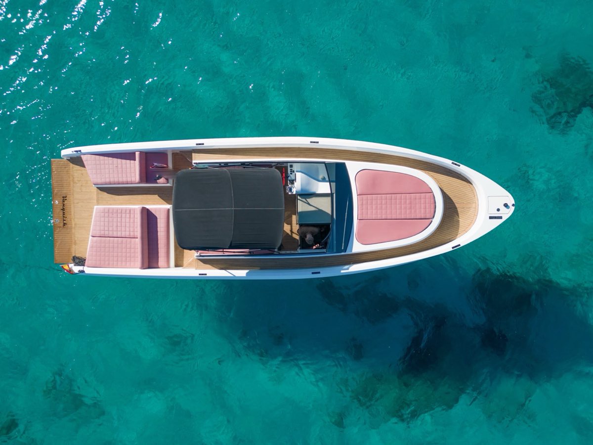 Vanquish 43 "Tequila"
