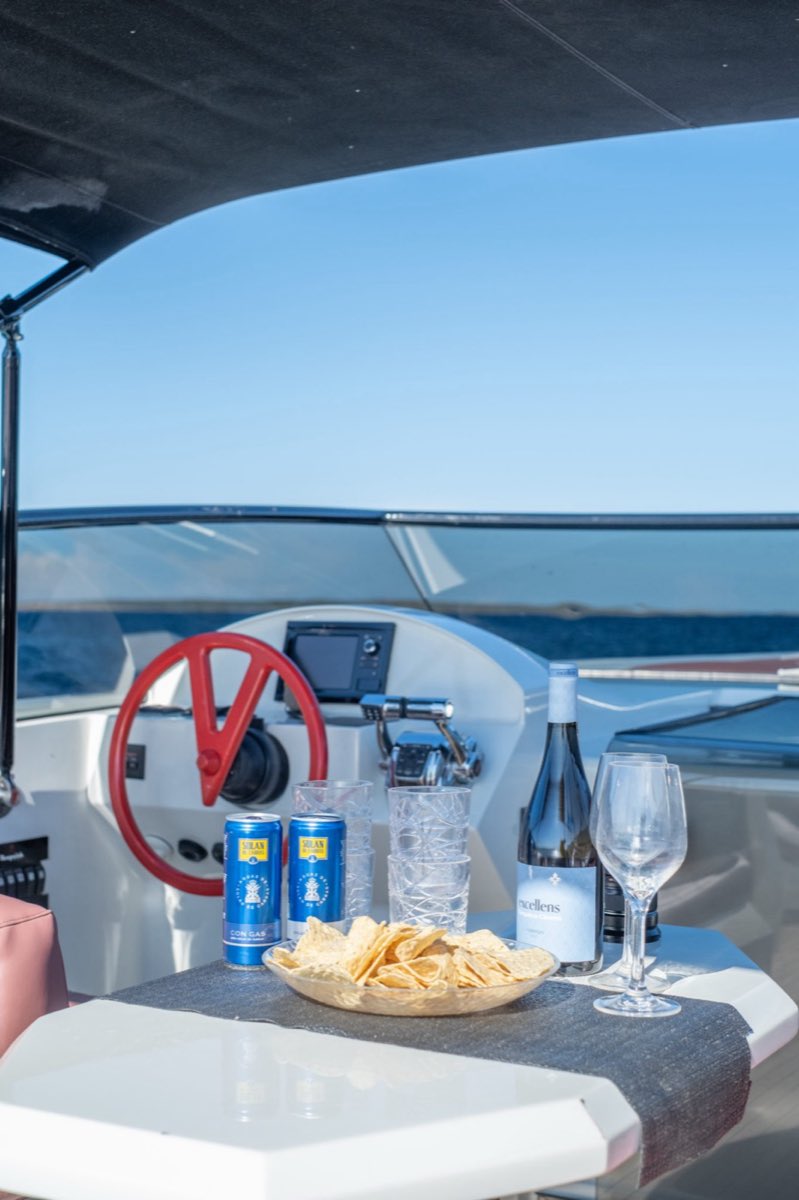 Vanquish 43 "Tequila"