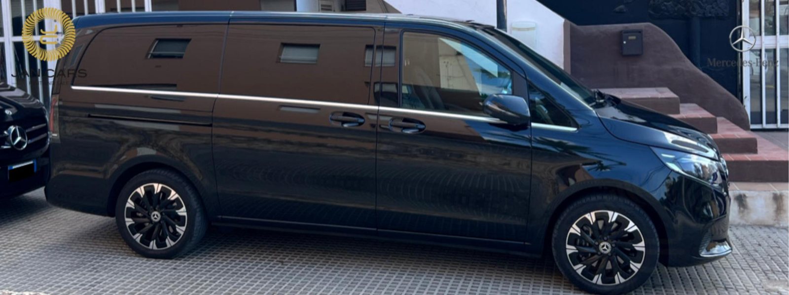 Mercedes V220